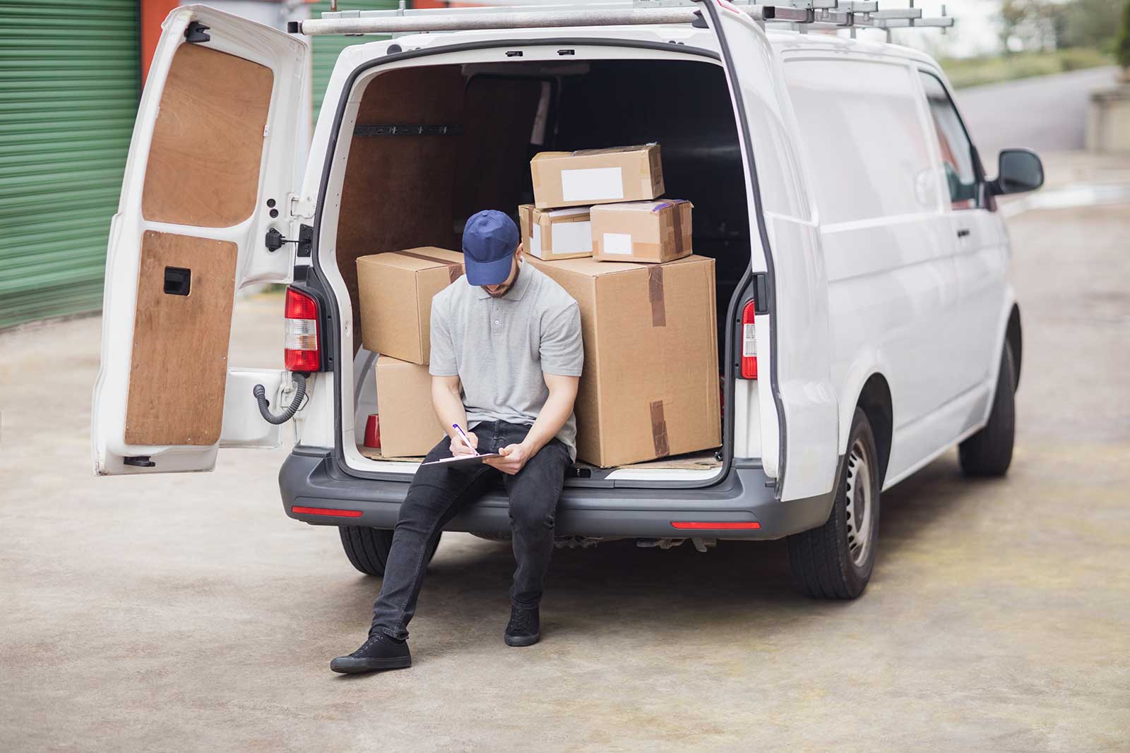 9 Tips for the Cheapest Commercial Van Insurance